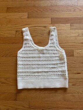 100% cotton Crochet Knit Tank Top Women size M cream color open weave breathable